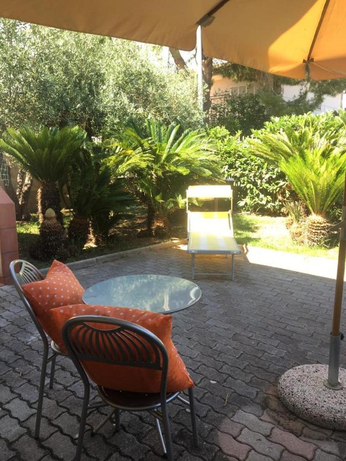 Paestum Rosae Bed & Breakfast Exterior photo